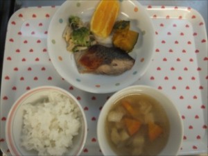 １８日給食_R